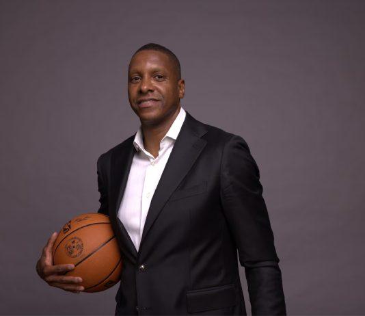 Masai Ujiri junto al Toronto Tempo