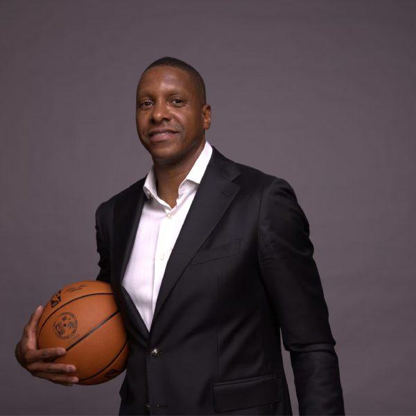 Masai Ujiri junto al Toronto Tempo