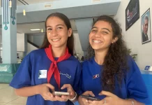 Las niñas también sueñan con las tecnologías en Cuba