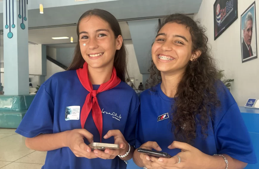 Las niñas también sueñan con las tecnologías en Cuba 