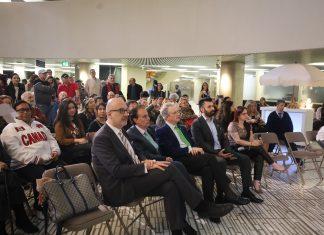 Toronto reconoce el valor del idioma español