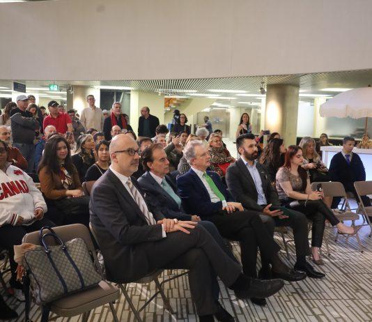 Toronto reconoce el valor del idioma español