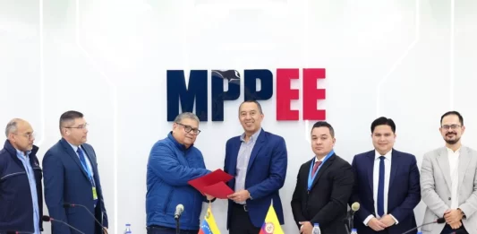 Venezuela y Colombia pactan reactivar conexión energética