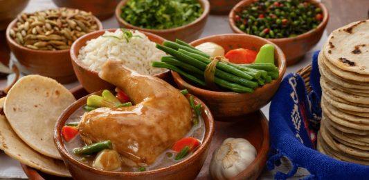 PEPIÁN DE POLLO GUATEMALTECO