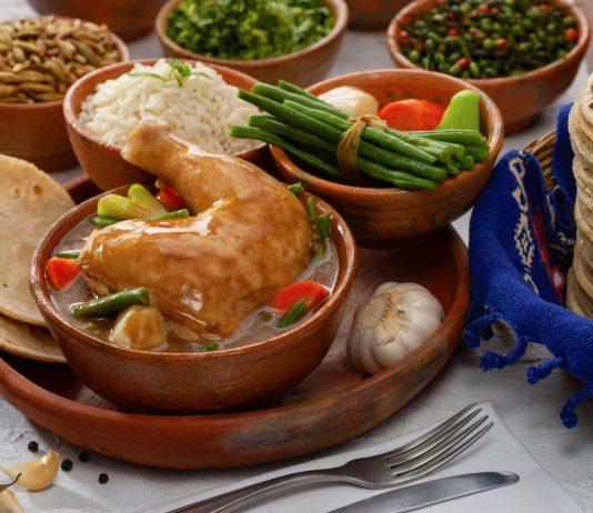 PEPIÁN DE POLLO GUATEMALTECO