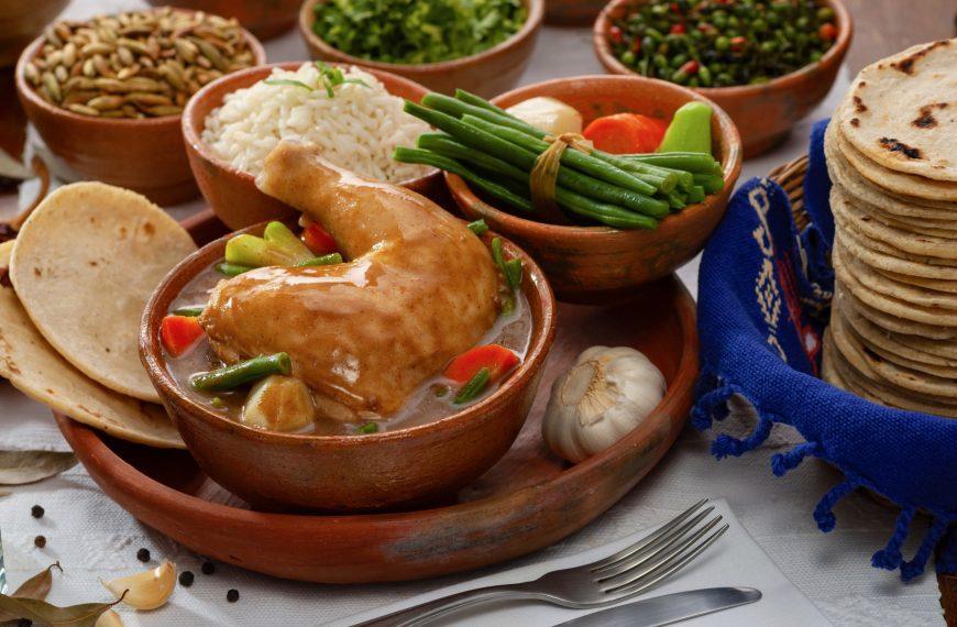 PEPIÁN DE POLLO GUATEMALTECO