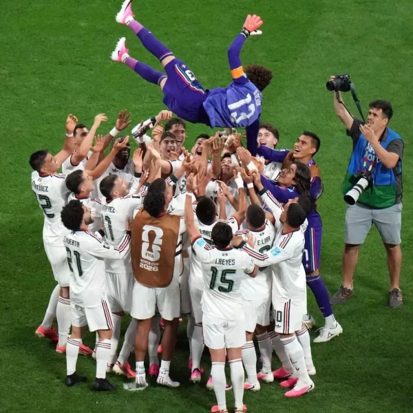 México marca un hito en mundiales de fútbol con fase de grupos perfecta y valla invicta