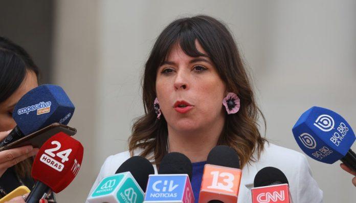 La presidenta del Frente Amplio (FA), Constanza Martínez