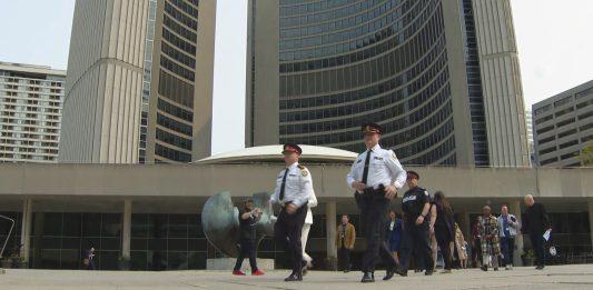 Toronto refuerza la seguridad juvenil en el verano 2026