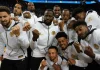 Los Warriors reciben el anillo de campeones
