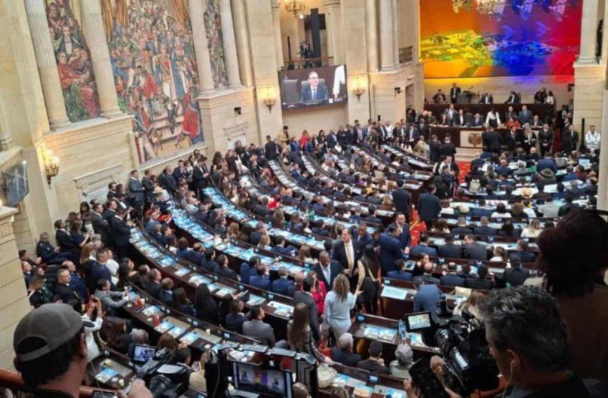Sitio de investidura presidencial a debate en Congreso de Colombia