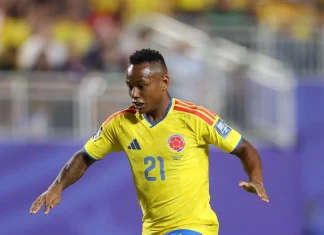 Amenazas a futbolista colombiano tras error en Mundial: FCF pide investigación urgente