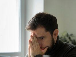¿Qué debe hacer si su consultor o abogado de inmigración pierde su licencia profesional?