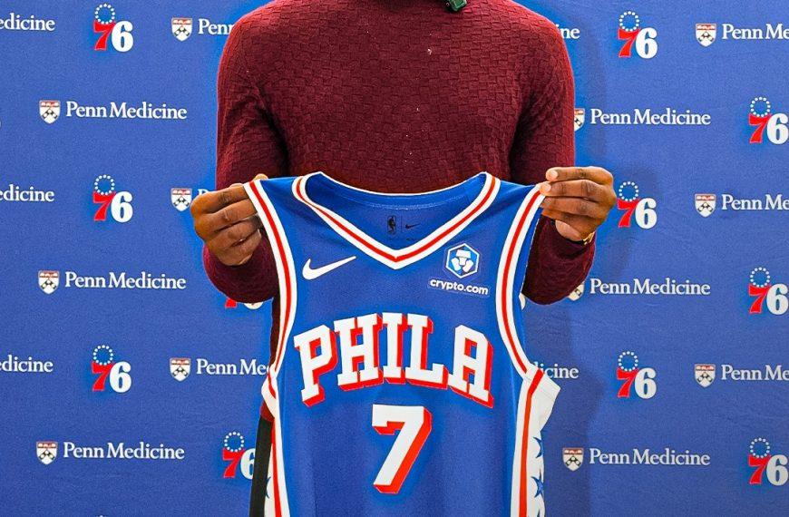 Jaylen Brown llega herido a Philadelphia