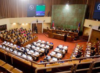 Gobierno de Chile logra aprobación total de polémica megarreforma