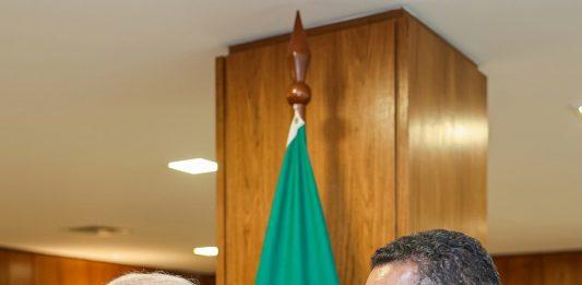 Diputado evangélico plantea una “derecha con Lula”