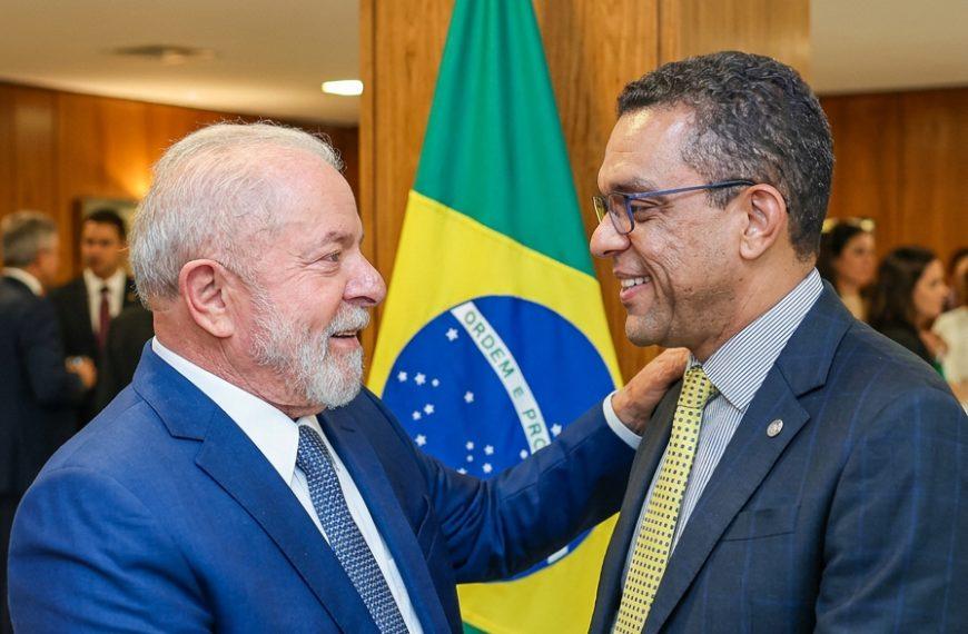 Diputado evangélico plantea una “derecha con Lula”