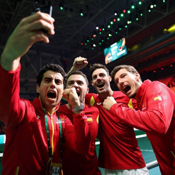 España avanza a la Final a 8 de la Copa Davis sin Alcaraz ni Granollers