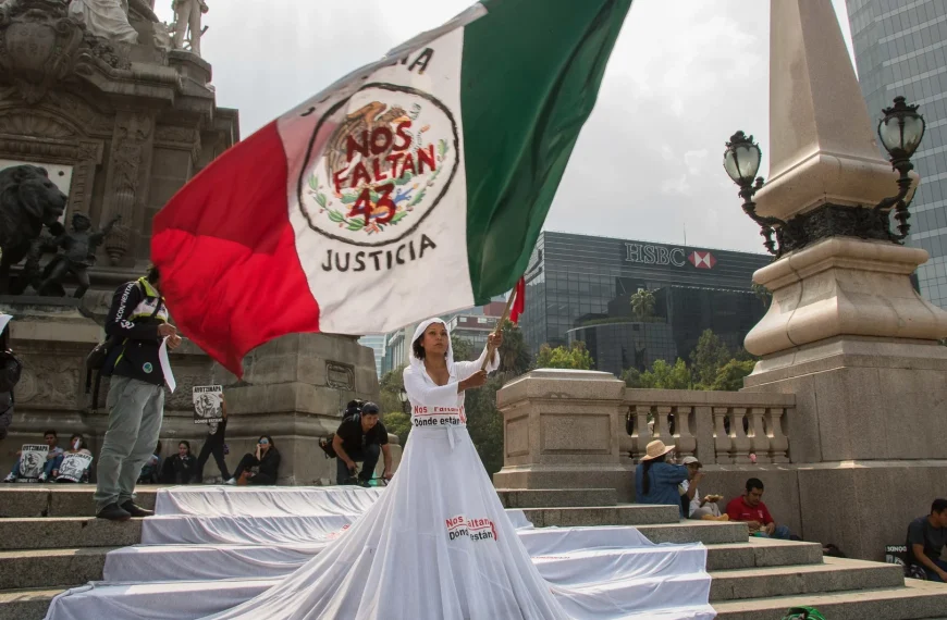 Gobierno de México comprometido con hacer justicia en caso Ayotzinapa